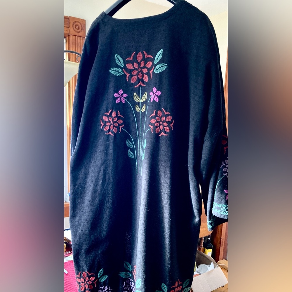 Gudrun Sjoden Black Embroidered kimono jacket layering lagenlook Large